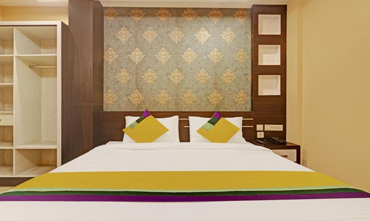 Itsy Hotels Sapphire Residency Manjeri Buitenkant foto